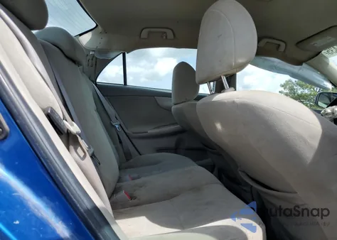 2010 Toyota Corolla Base z USA, uszkodzony, nr VIN 2T1BU4EE0AC337350